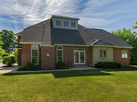 2nd image of 30097 Waterford Dr