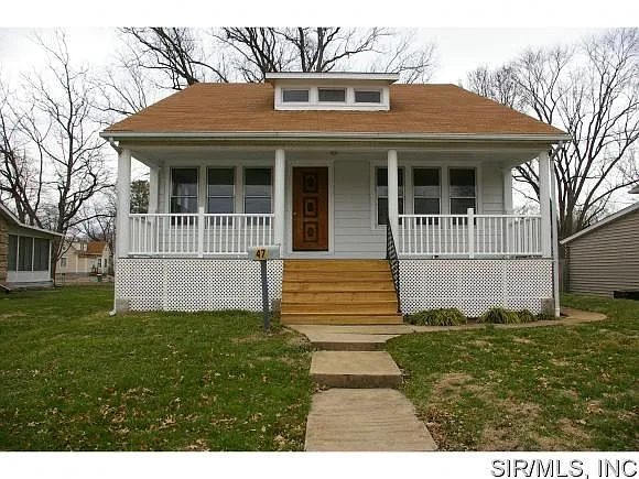 47 W Green St photo 1