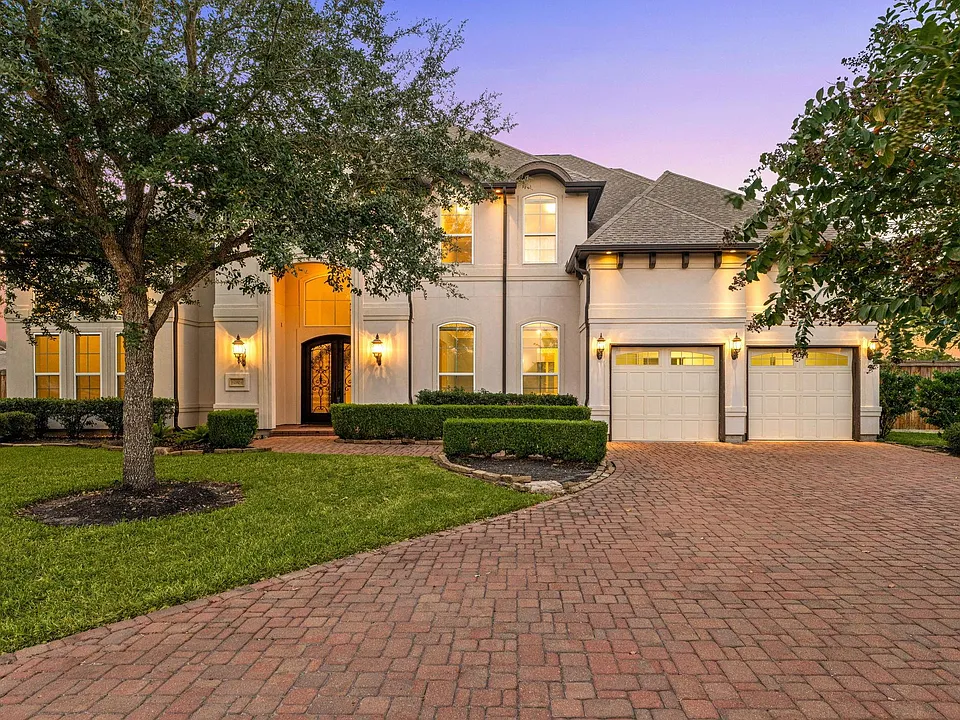 2102 Granite Brook Ln
