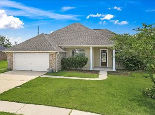 518 Oak Point Dr, La Place, LA 70068