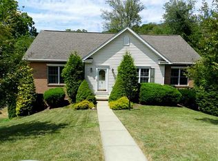 81 Laurel Dr, Greensburg, PA 15601