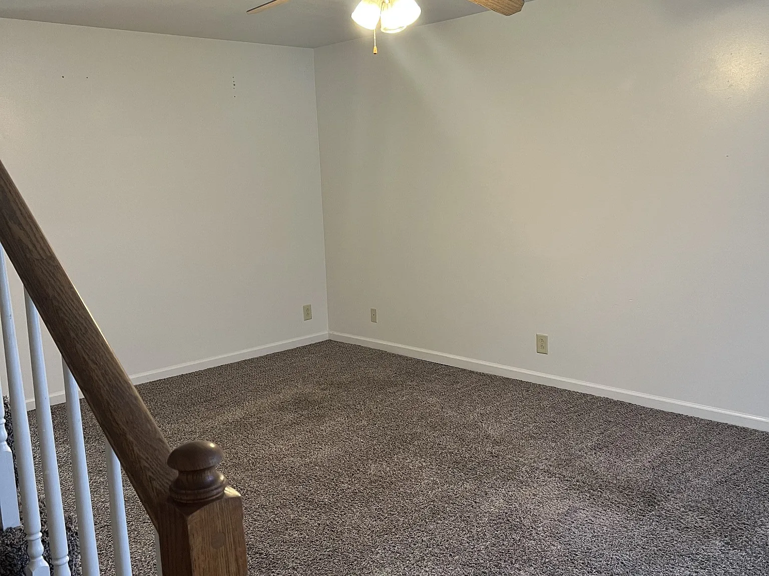 2 bed, 1.5 bath, 1000 sqft, $1,100 — Photo 3