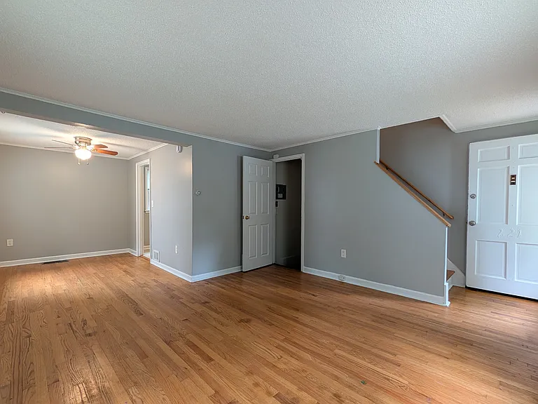 Diamond Ridge Apartments — Photo 9