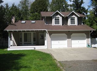 10190 NE Yaquina Ave, Bainbridge Island, WA 98110