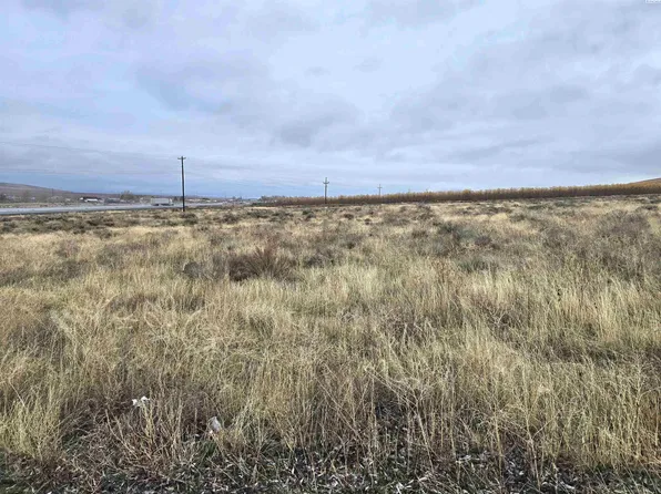 25103 E Jacobs Rd NE, Benton City, WA 99320