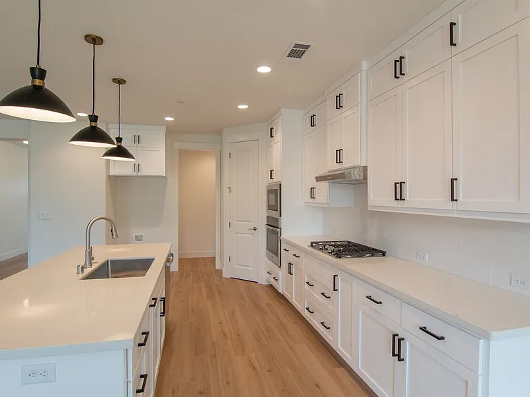 3677 Nadal Dr — Photo 10