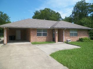 802 N 4th St, Wills Point, TX 75169