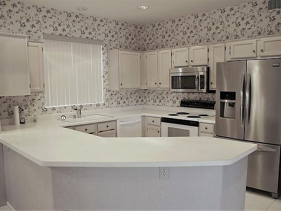 3rd image of 22113 N Dusty Trail Blvd