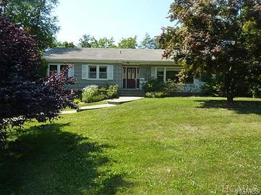 5th image of 15 Orchard Dr