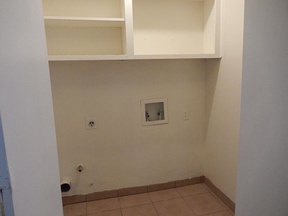 WASHER/DRYER ROOM