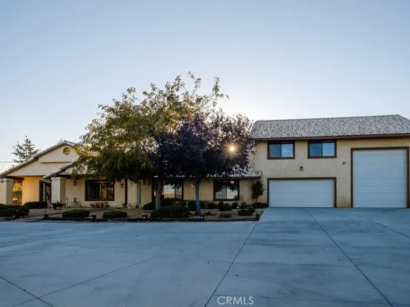 7854 Oak Hills Rd, Hesperia, CA 92344