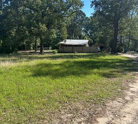 2nd image of 431 N Fort Rd