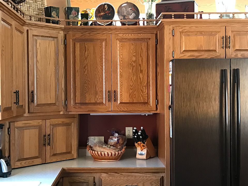 Cabinet/appliance colors