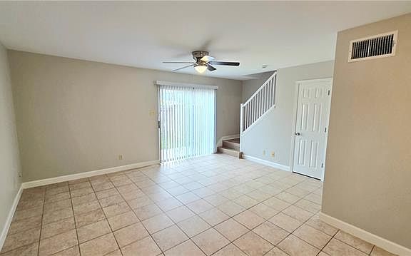 3rd image of 223 Melvyn Dr APT B