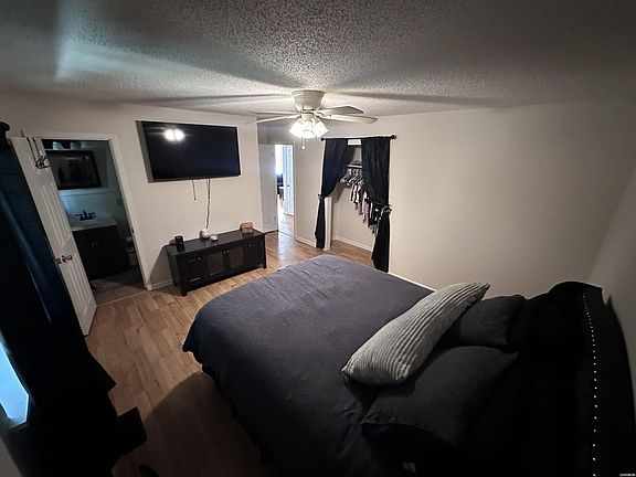5th image of 2108 Hobson Ave