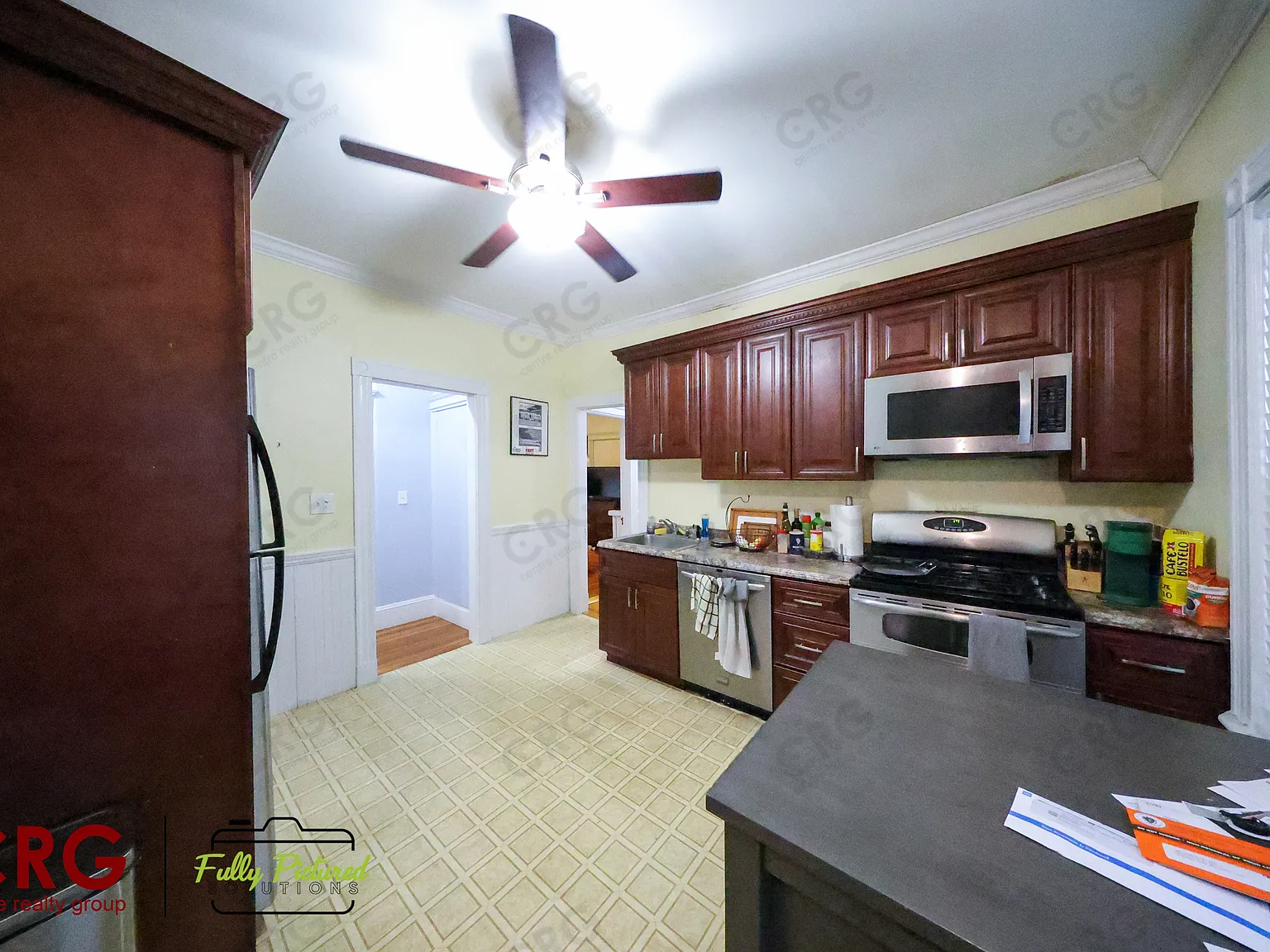 3 bed, 1600 sqft, $3,000 — Photo 2