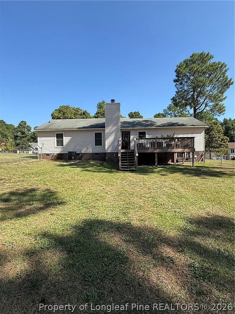 3 bed, 2.0 bath, 1180 sqft, $1,675 — Photo 2