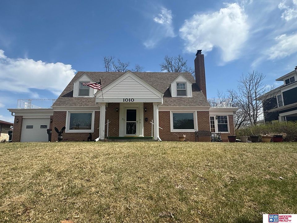 1st image of 1010 N 11th St
