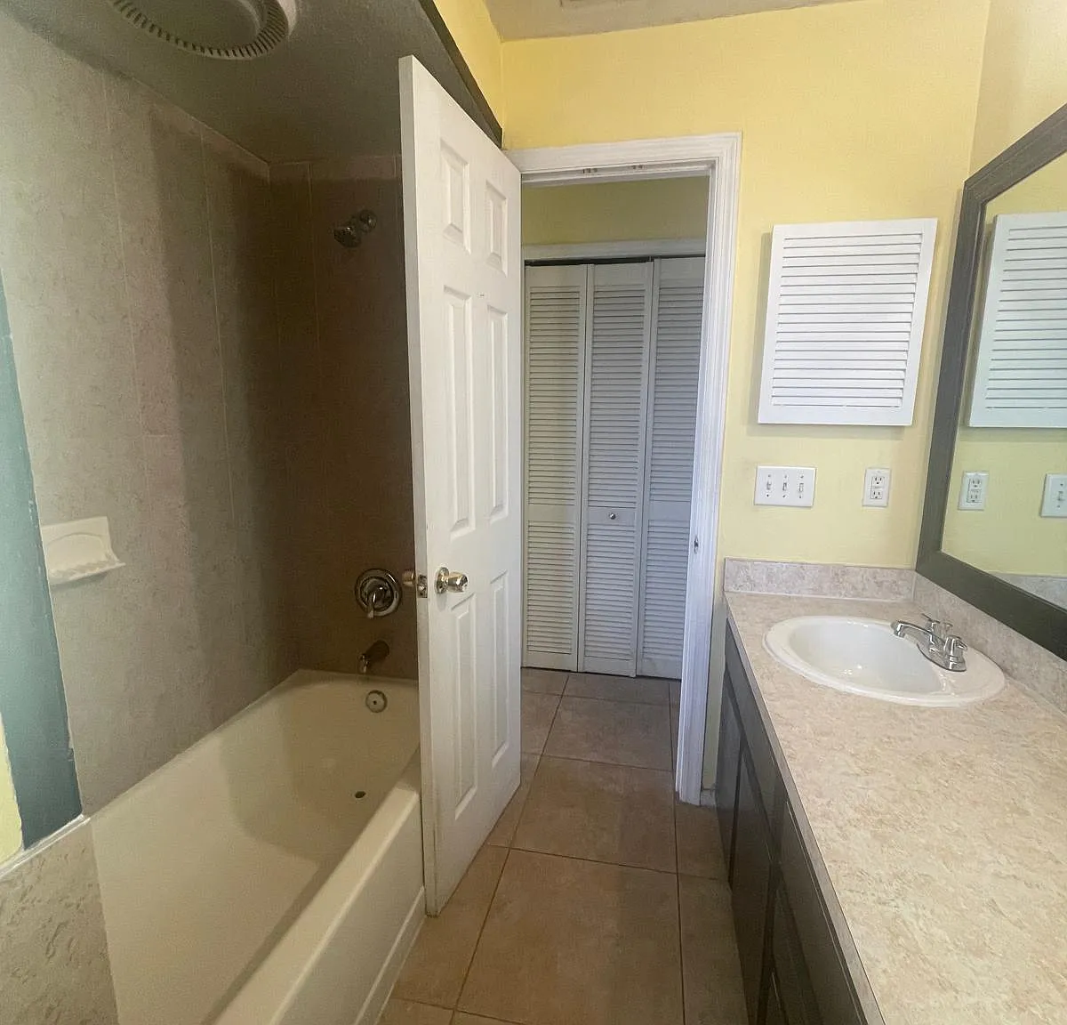 2 bed, 750 sqft, $1,675 — Photo 1