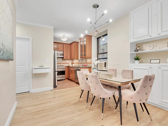 4th image of 315 W 99th St APT 2B