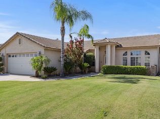 10815 Dapple Way, Bakersfield, CA 93312