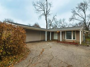 4805 Cayuga Rd, Rockford, IL 61107