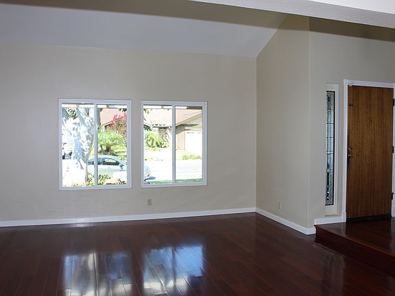 5th image of 13933 Davenport Ave