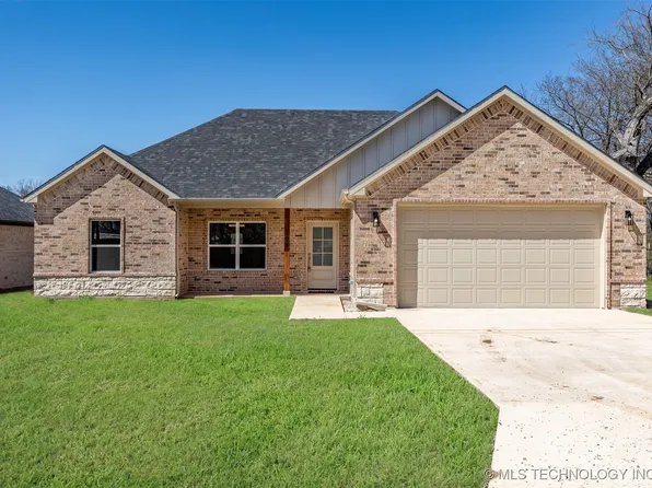 508 S 4th St, Calera, OK 74730