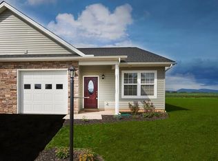 11 Pacific Ave, Milroy, PA 17063