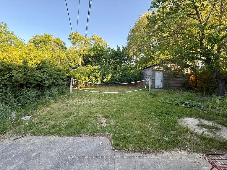 116 Taysham Cres — Photo 19