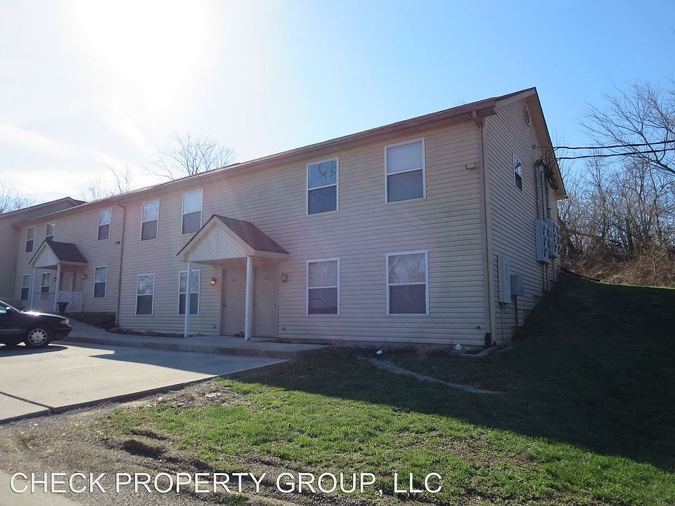 1st image of 402 Hazel Lawn Dr