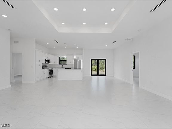 5th image of 3211 Sunshine Blvd N