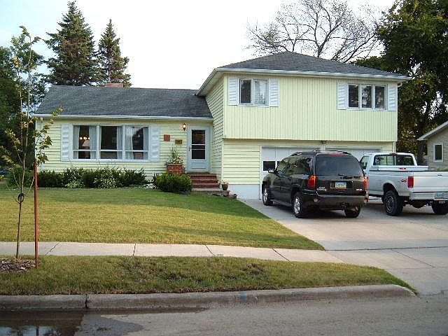 1st image of 401 Park Dr