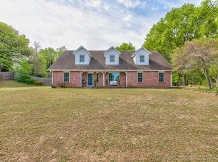 5225 Woodland Rd, Bartlesville, OK 74006