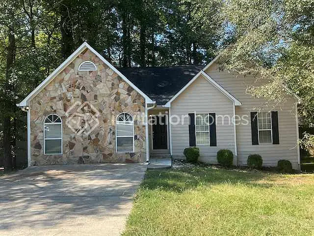 4032 Sharon Woods Dr