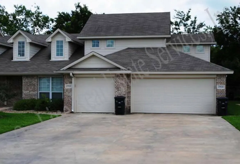 2350 Autumn Chase Loop #C