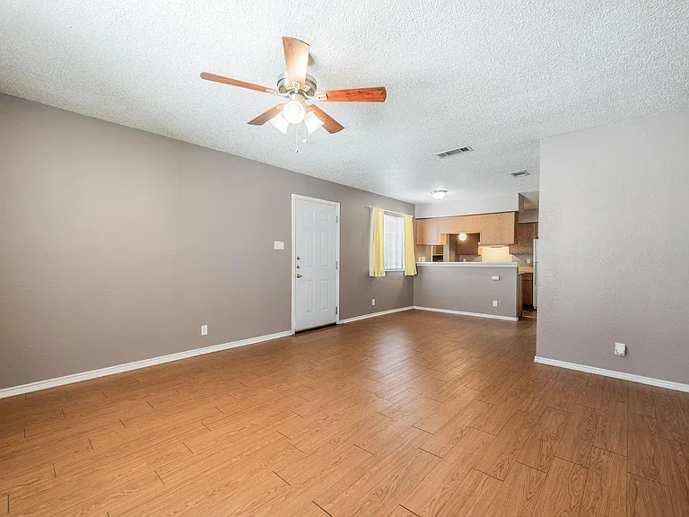 5807 Spring Meadow Rd #B — Photo 7