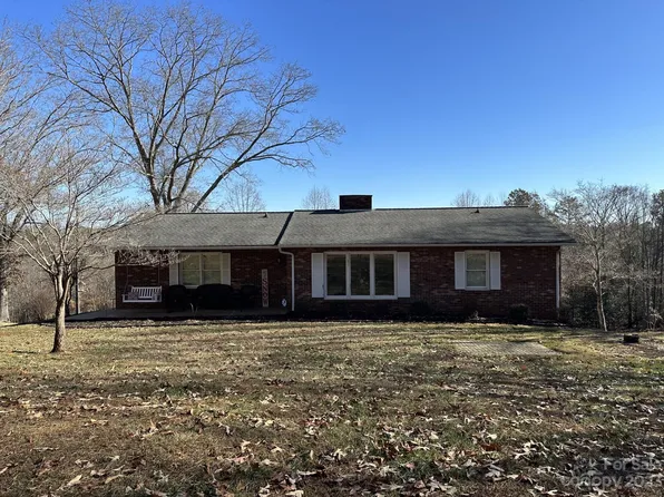 5212 Walter Starnes Pl, Granite Falls, NC 28630