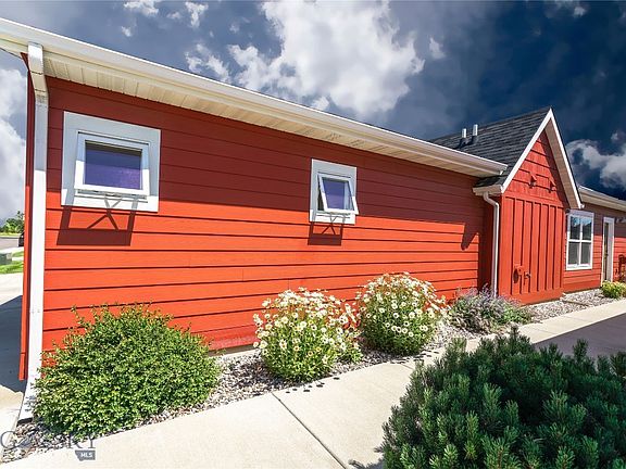 4th image of 3275 Breeze Ln Unit A