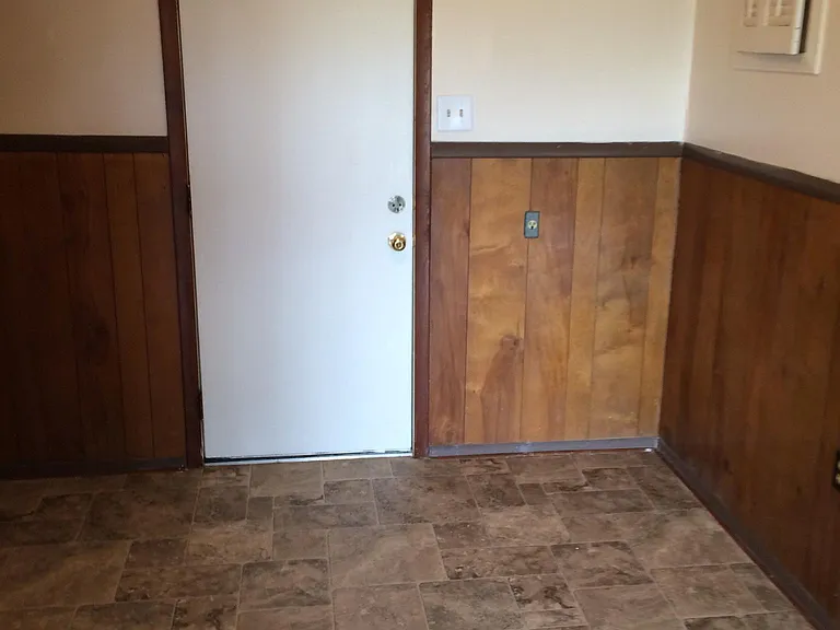 Eating area next to Kitchen