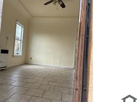 930 1/2 W 78th St, Los Angeles, CA