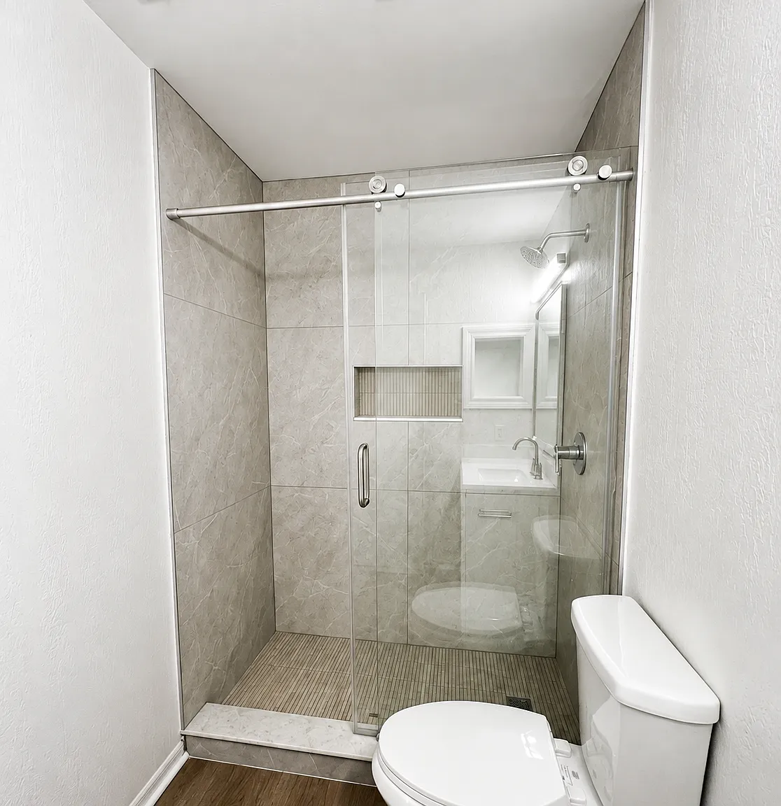 1 bed, 686 sqft, $1,400 — Photo 4