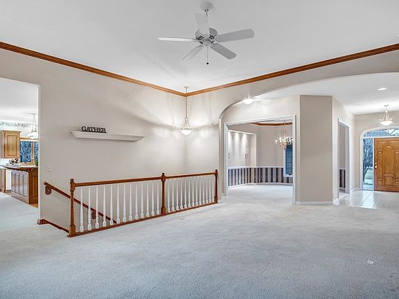 4th image of 3312 Woodside Dr