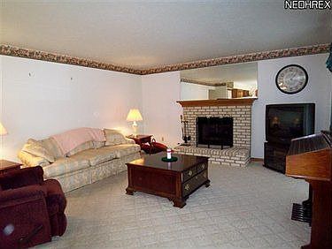 4th image of 1567 Oak Tree Dr