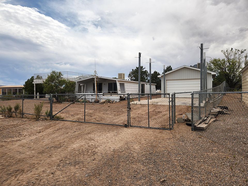 1st image of 102 Short Rd