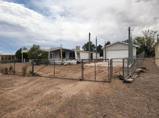 102 Short Rd, Elephant Butte, NM 87935