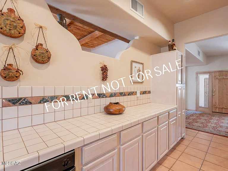 9876 N Ridge Shadow Pl — Photo 19