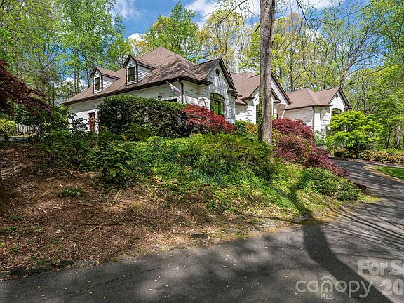 5th image of 2835 Wimbledon Dr