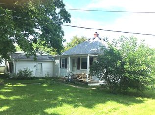 307 S White St, Sidney, IL