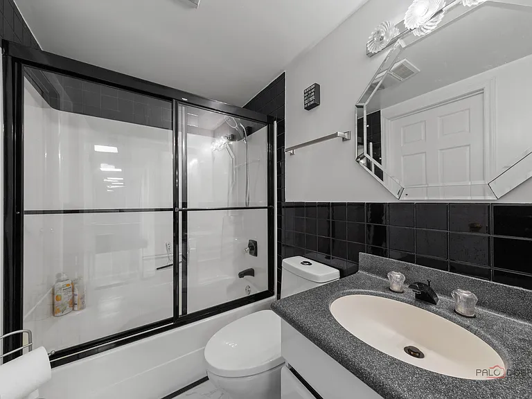14 Pentwater Dr — Photo 31